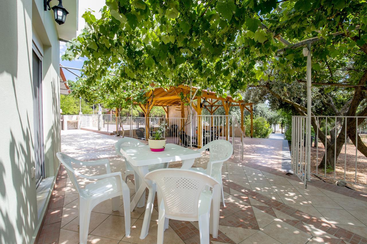 Villa Dimitris Potos Dış mekan fotoğraf